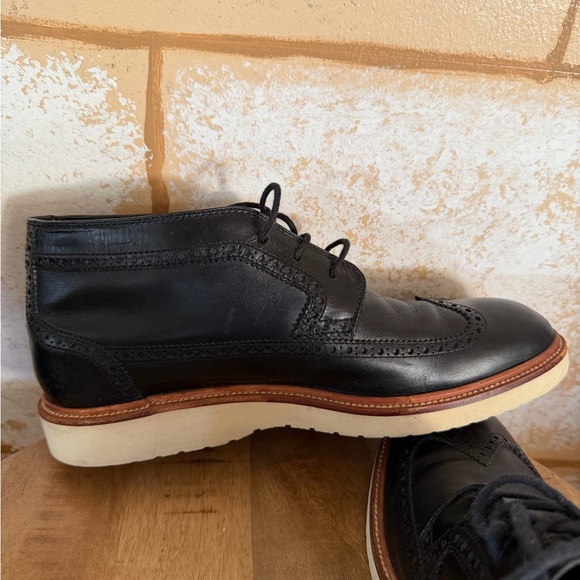 Preowned Cole Haan Black Leather Chukka Boots Size 10 - Picture 4 of 6